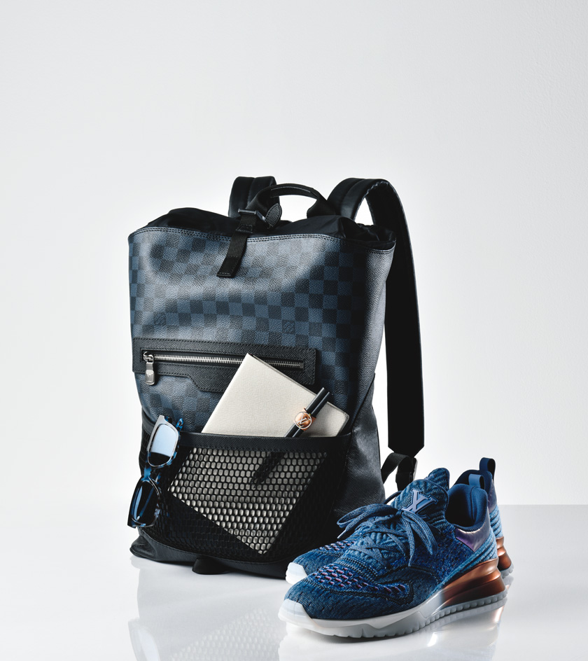 ルイ・ヴィトン〉のバッグはどれも“手ぶら”のお出かけを楽しくする。| Urban Safari［アーバン サファリ］